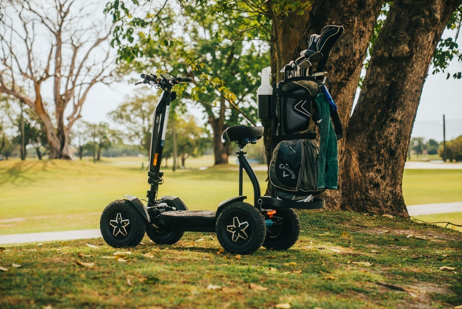 Four-Wheeled Scooters vs. Two-Wheeled Scooters: Safety, Power, and Comfort Compared