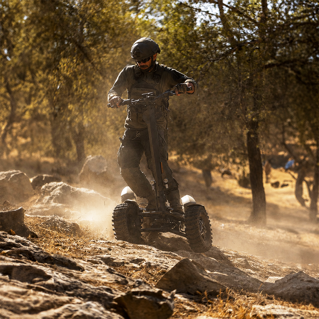 MIA FOUR X2 GT Two-wheel drive (2X4) 60 Volt 35 Ah- Swappable